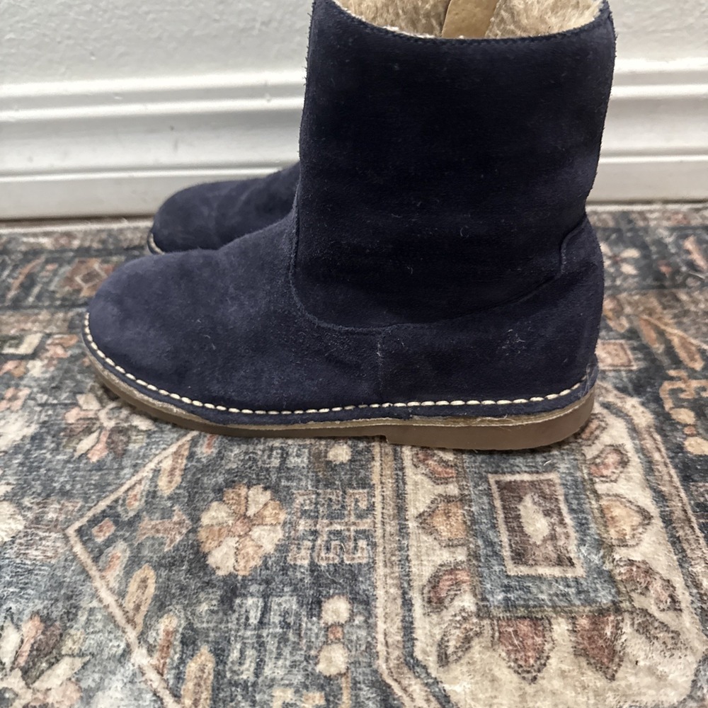 EUC!‎ Mini Boden girl shoes 33 Chelsea Boots blue Suede - Picture 2 of 6